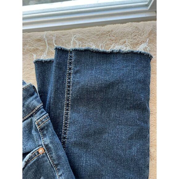 Lane Bryant Women's Plus Size 14 High Rise Distressed Jeans Blue - Picture 9 of 9